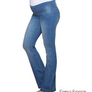 Calça Flare com Pregas nos Bolsos