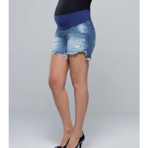 Shorts com abertura lateral